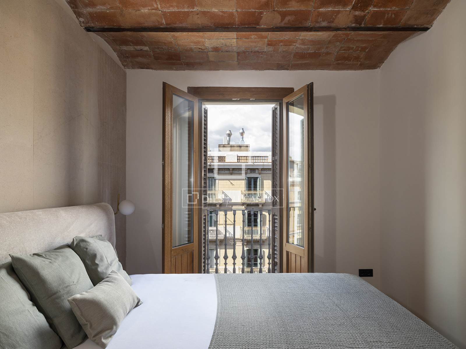 Apartment in Barcelona, Spain 3 bedrooms, 104 sq.m. No. 150475