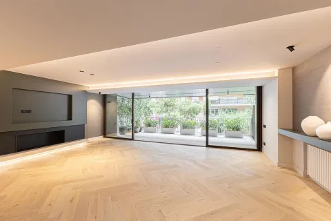 Dzīvoklis Barcelona, Spānijā 4 istabas, 263 m2 Nr. 142828