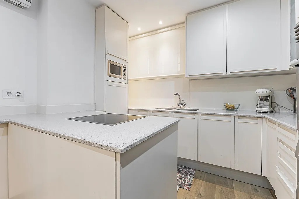 Apartament w Barcelona, Hiszpania 2 sypialnie, 78 mkw. nr 142827