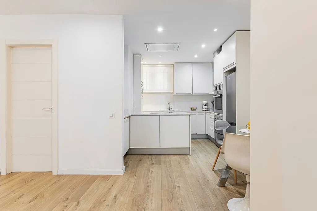 Apartament w Barcelona, Hiszpania 2 sypialnie, 78 mkw. nr 142827