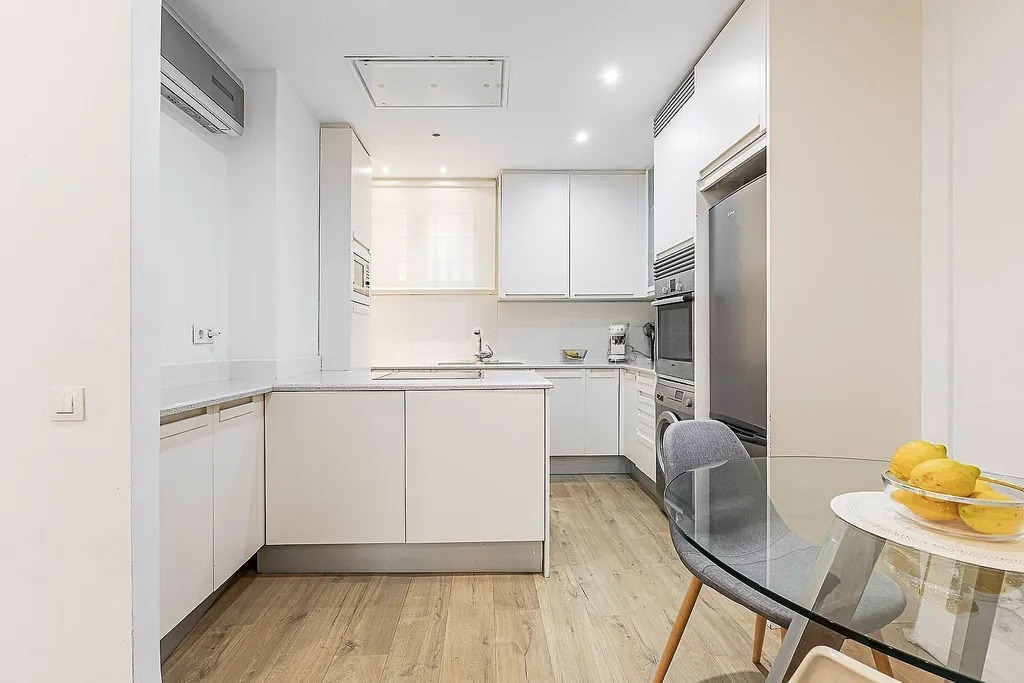 Apartament w Barcelona, Hiszpania 2 sypialnie, 78 mkw. nr 142827