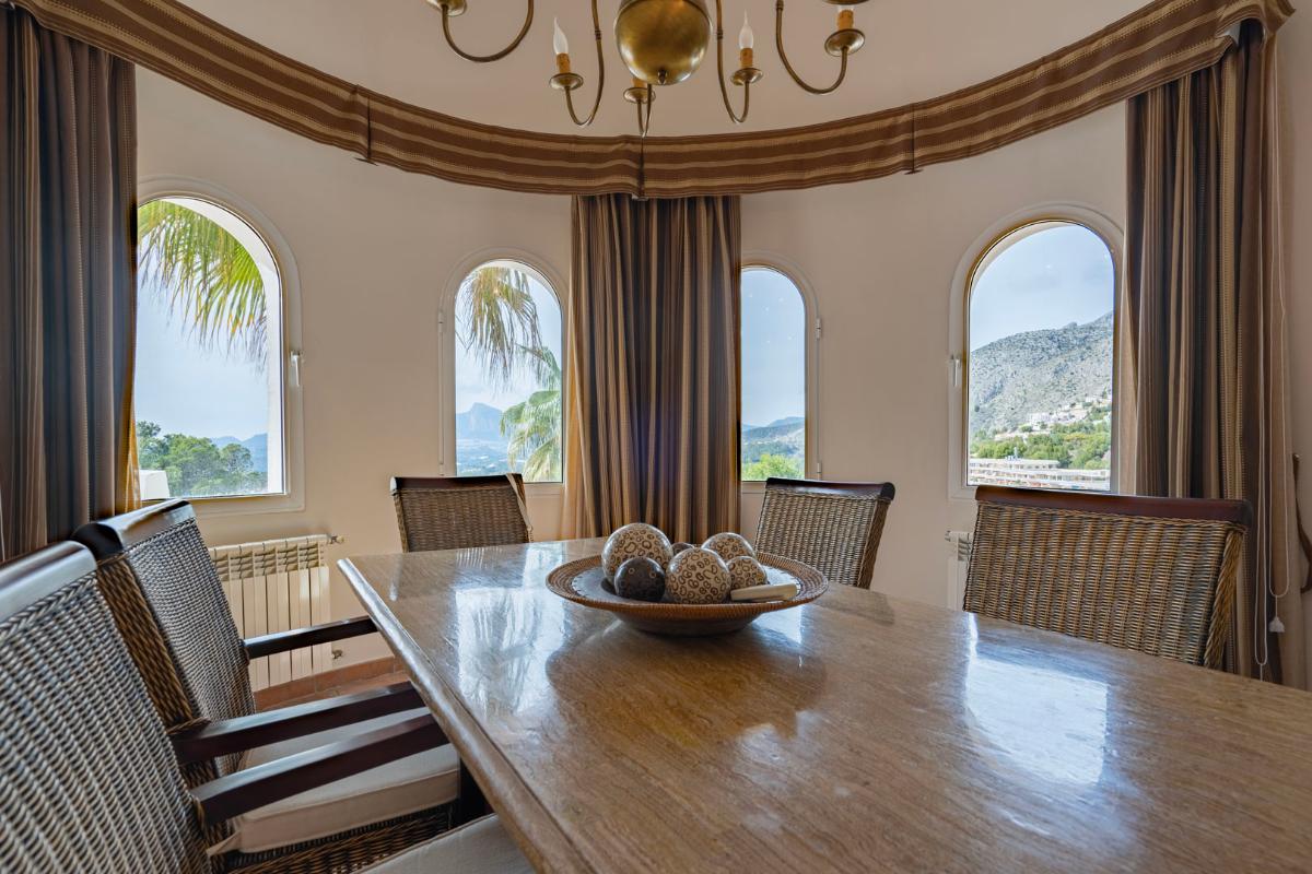 Villa in Altea, Alicante, Spain 4 bedrooms, 400 sq.m. No. 149034