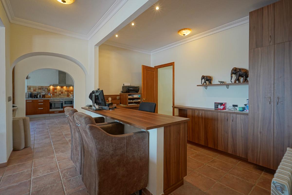 Villa in Altea, Alicante, Spain 4 bedrooms, 400 sq.m. No. 149034