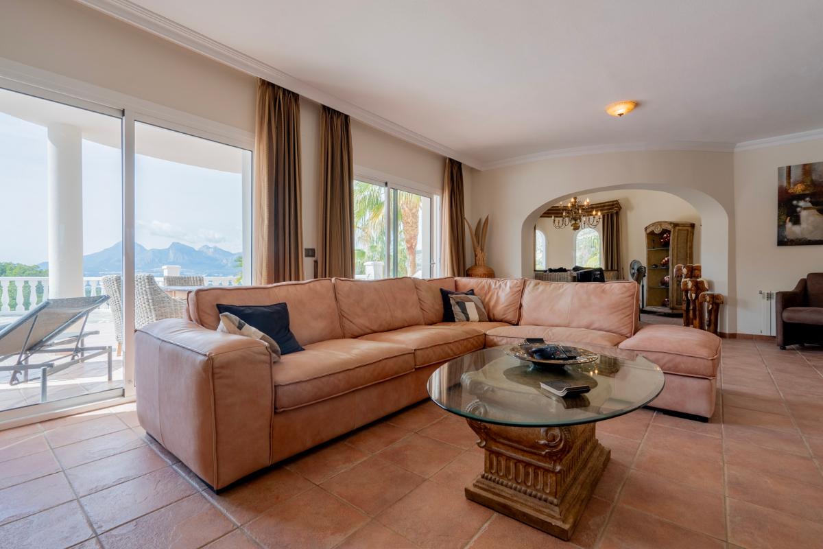 Villa in Altea, Alicante, Spain 4 bedrooms, 400 sq.m. No. 149034