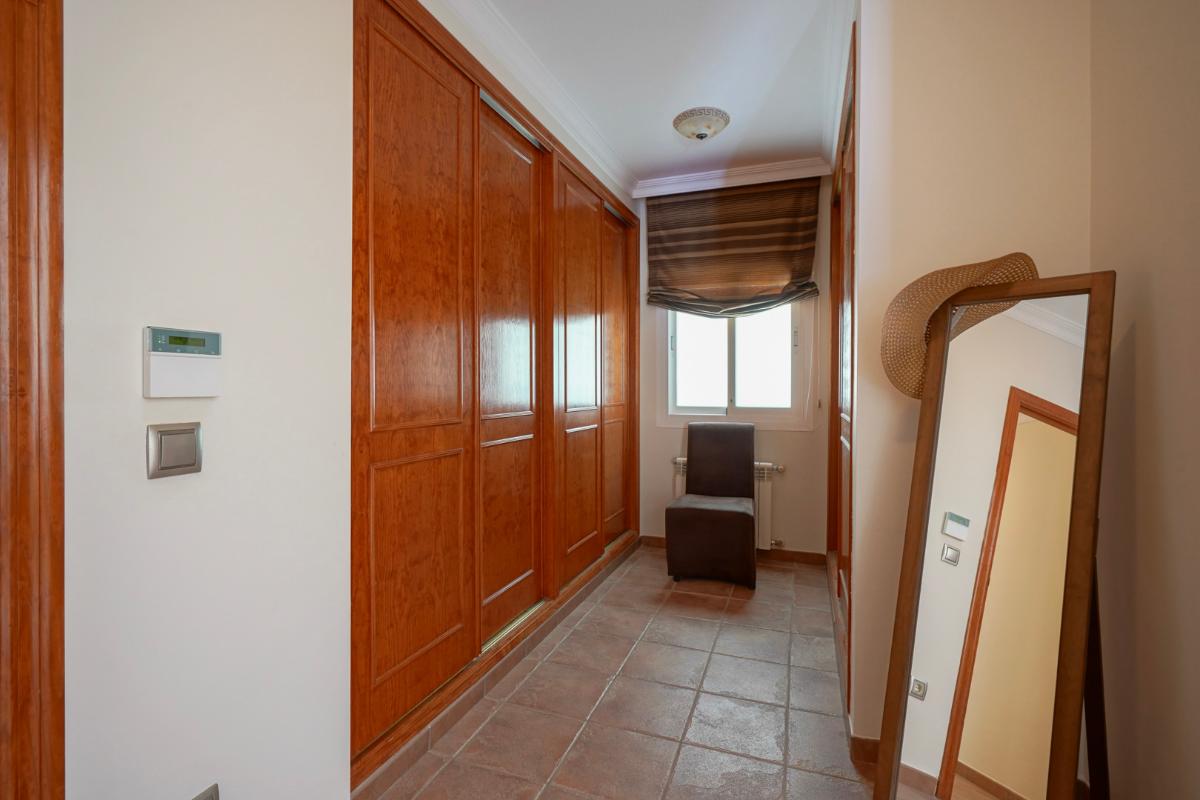Villa in Altea, Alicante, Spain 4 bedrooms, 400 sq.m. No. 149034