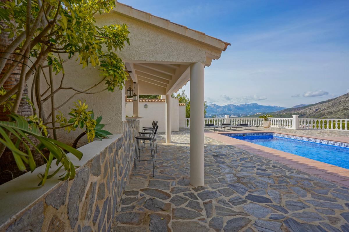 Villa in Altea, Alicante, Spain 4 bedrooms, 400 sq.m. No. 149034