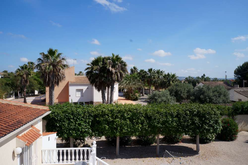 Finca i Catral, Alicante, Spanien 4 sovrum, 235 kvm. Nr. 144771