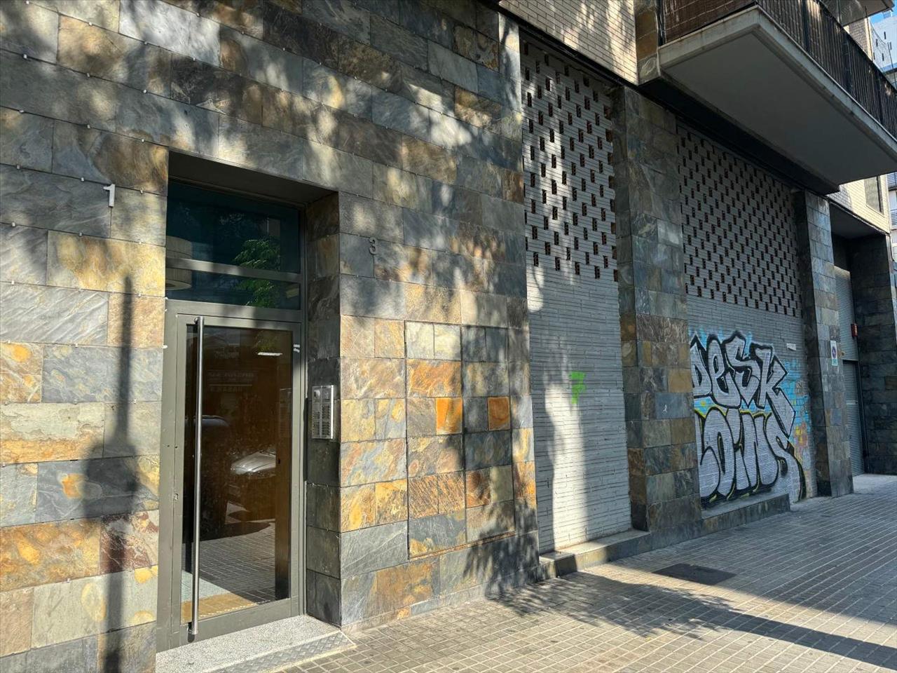 Retail store in Sabadell, Barcelona, Spain 305 sq.m. No. 191577