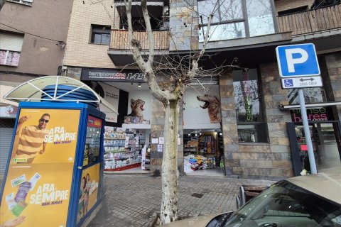 Dzīvoklis Sabadell, Barcelona, Spānijā 251 m2 Nr. 191578