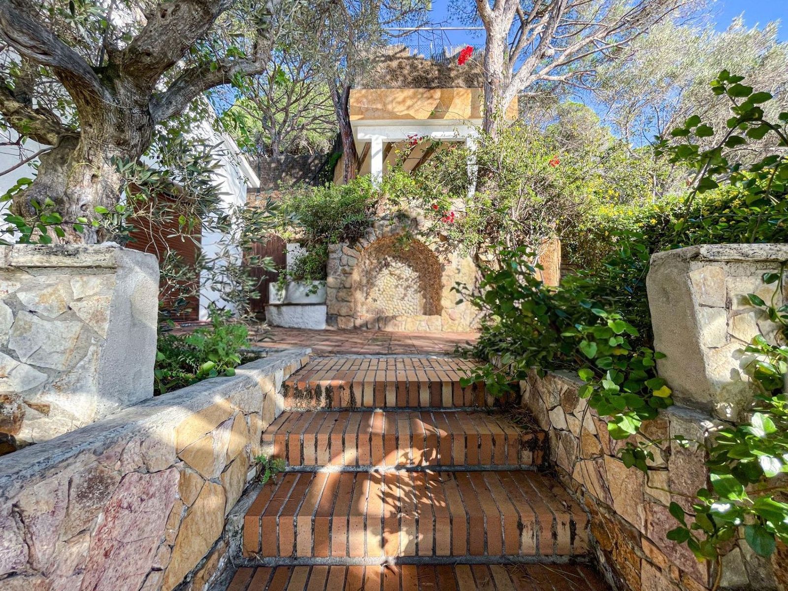 Māja Lloret de Mar, Girona, Spānijā 7 istabas, 283 m2 Nr. 160733