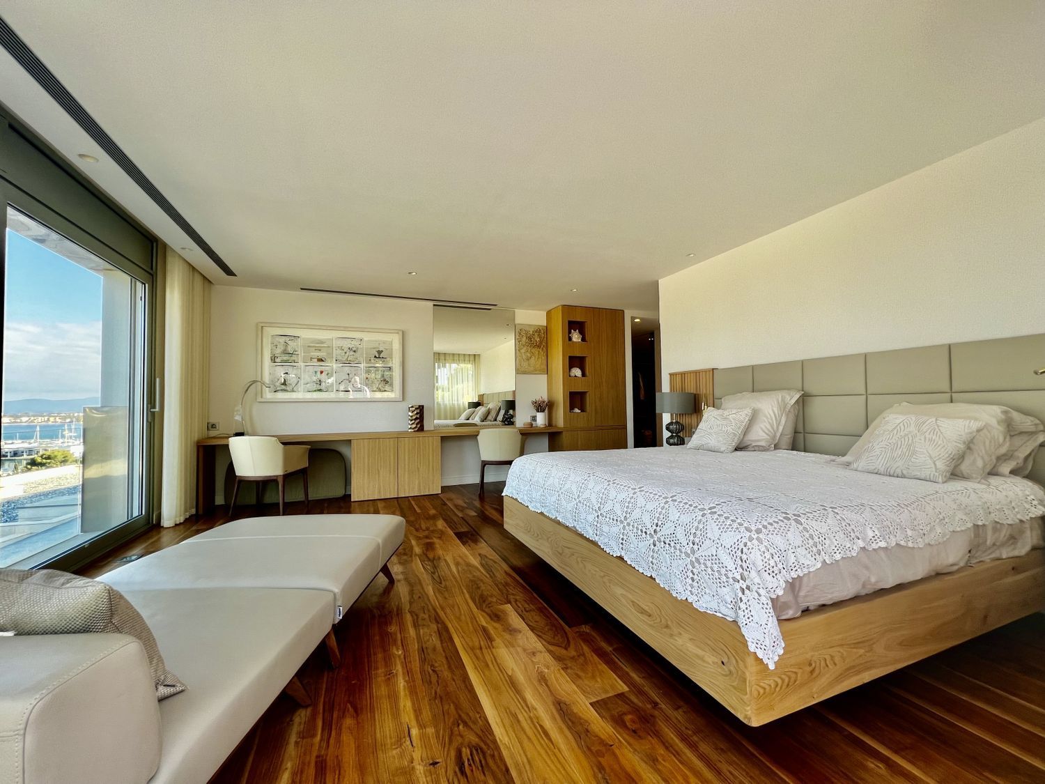 Casa in Spagna 6 camere da letto, 858 mq. N° 160734