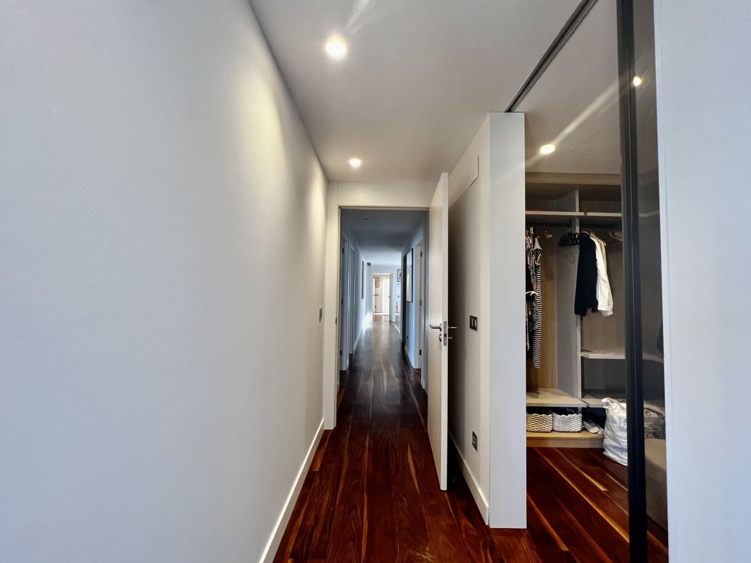 Casa in Spagna 6 camere da letto, 858 mq. N° 160734
