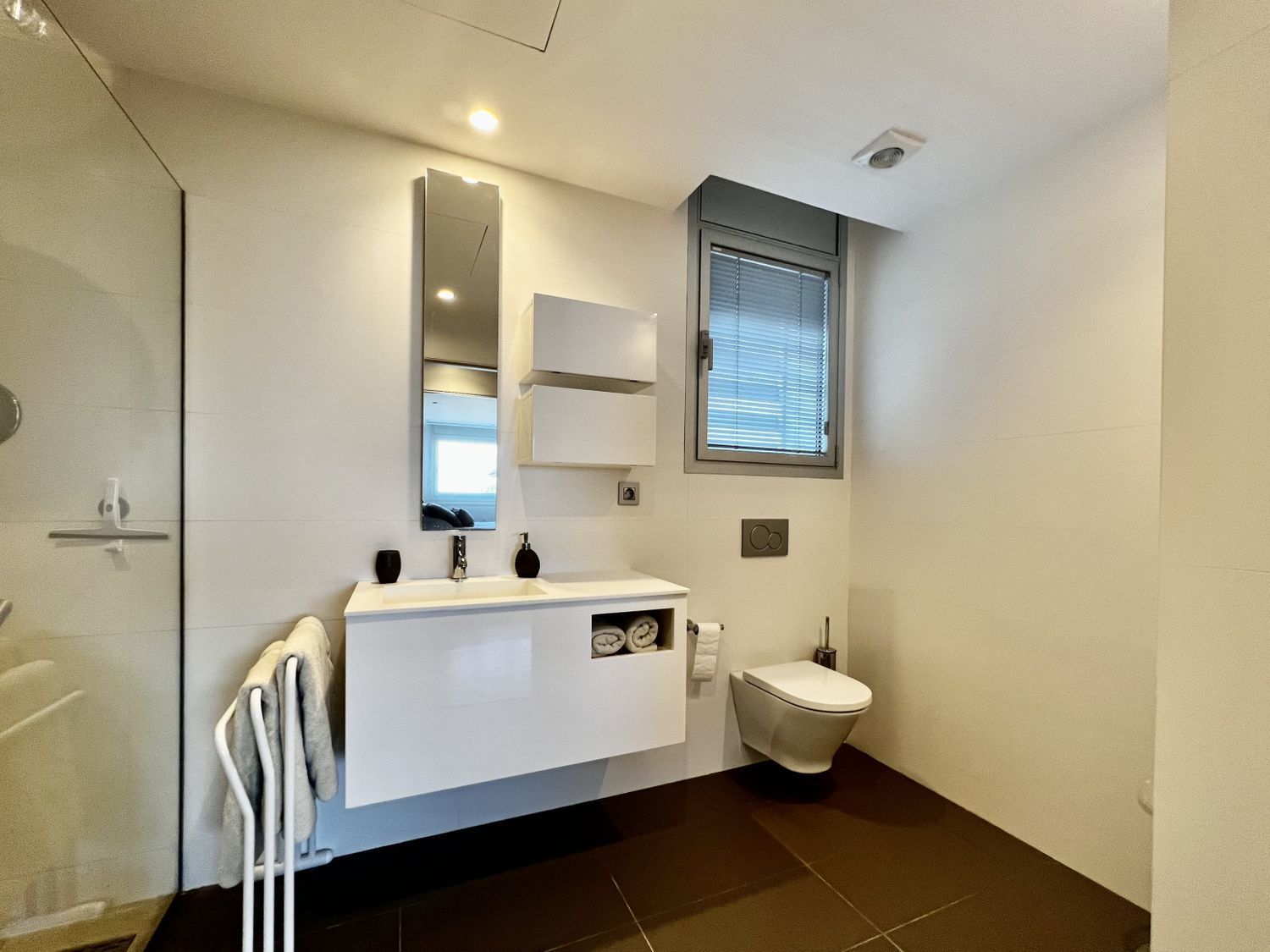 Casa in Spagna 6 camere da letto, 858 mq. N° 160734