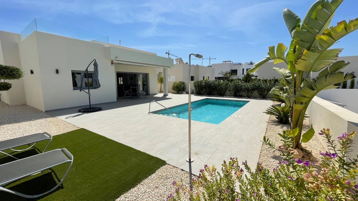Villa Rafal, Alicante, Spānijā 3 istabas, 120 m2 Nr. 151684
