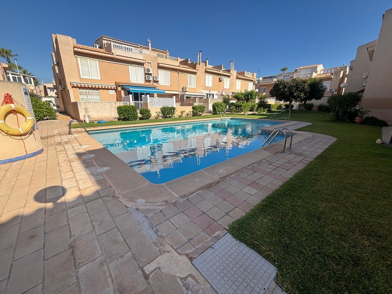 Duplex in Torrevieja, Alicante, Spain 4 bedrooms, 106 sq.m. No. 181802