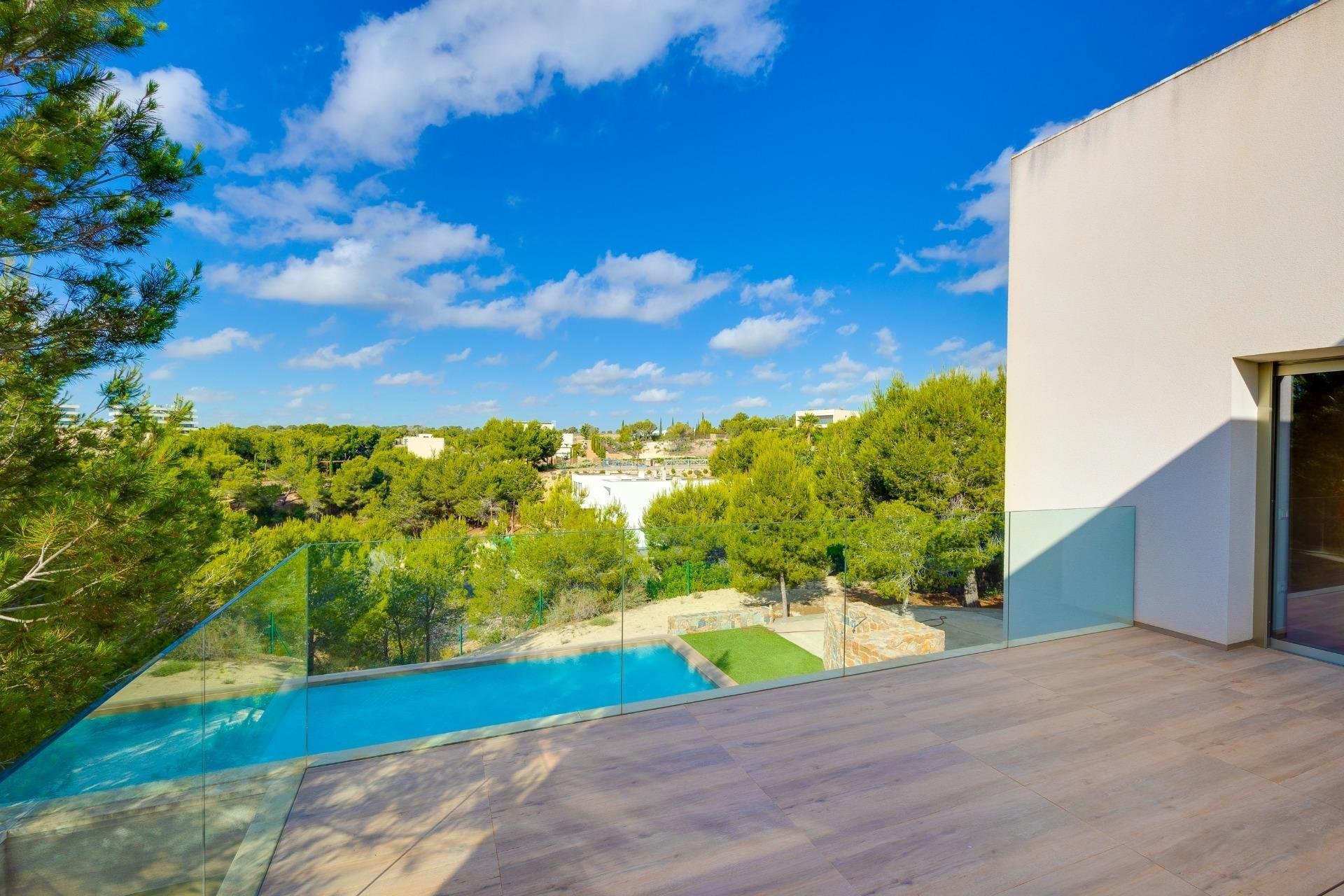 Apartamento en San Miguel de Salinas, Alicante, España 4 dormitorios, 154 m2 No. 181805