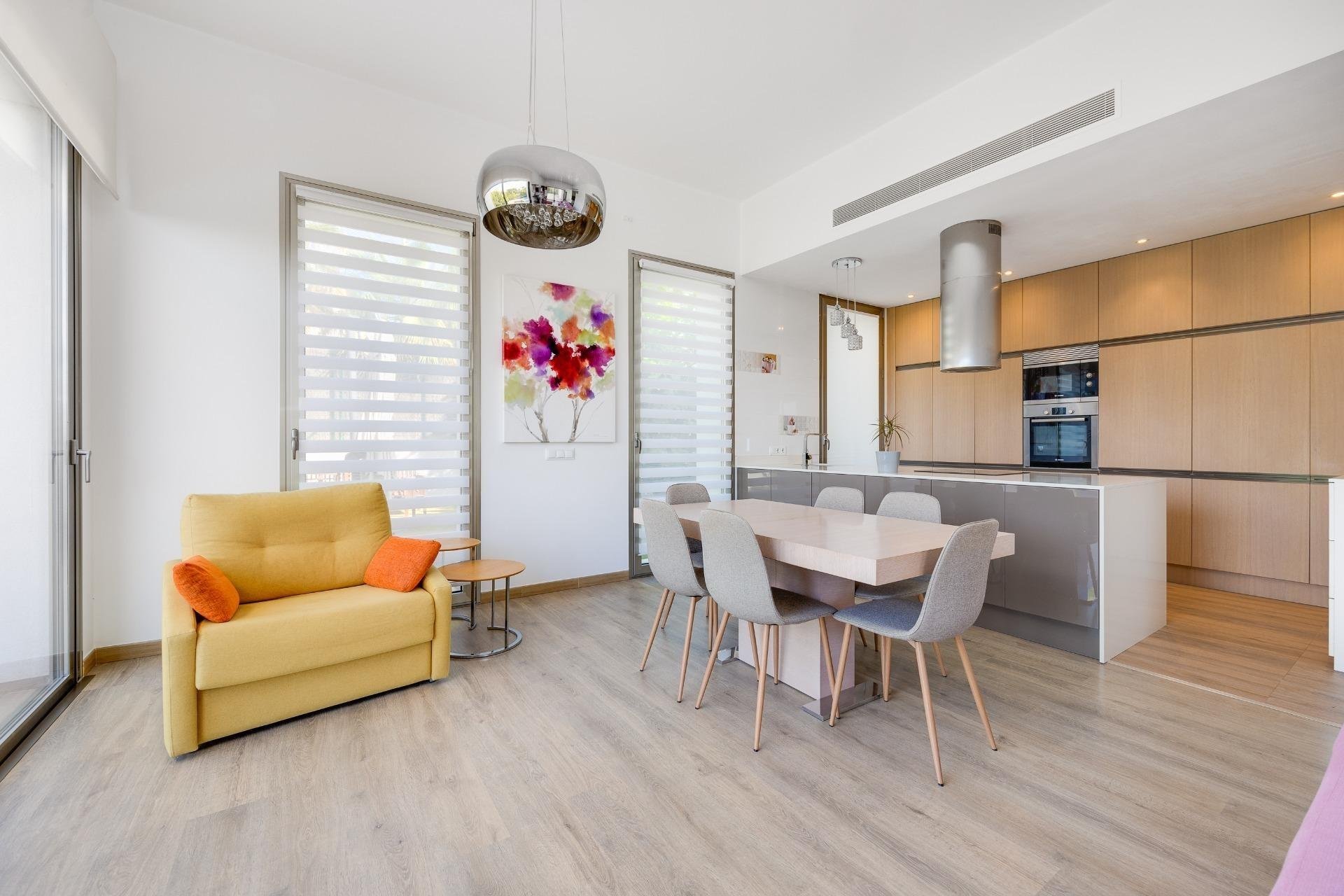 Apartamento en San Miguel de Salinas, Alicante, España 4 dormitorios, 154 m2 No. 181805