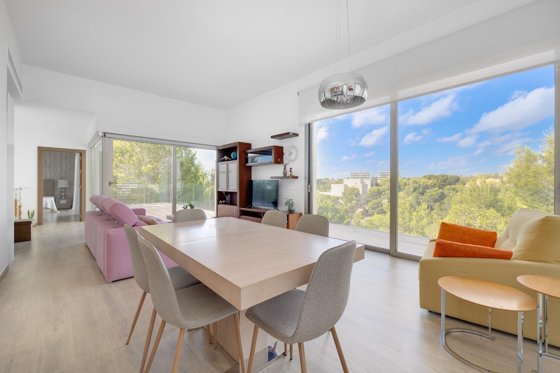 Apartamento en San Miguel de Salinas, Alicante, España 4 dormitorios, 154 m2 No. 181805