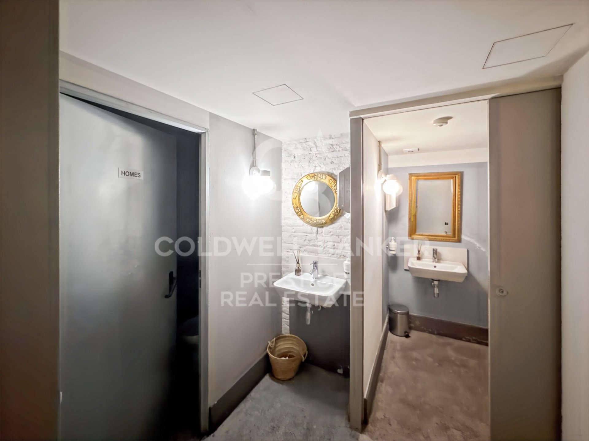 Commercial property in Barcelona, Spain 259 sq.m. No. 160519