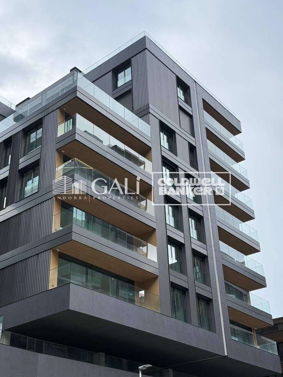 Ofiss Principado De Andorra (Ninguna Poblacion Tiene C.P.), Lleida, Spānijā 94 m2 Nr. 160520