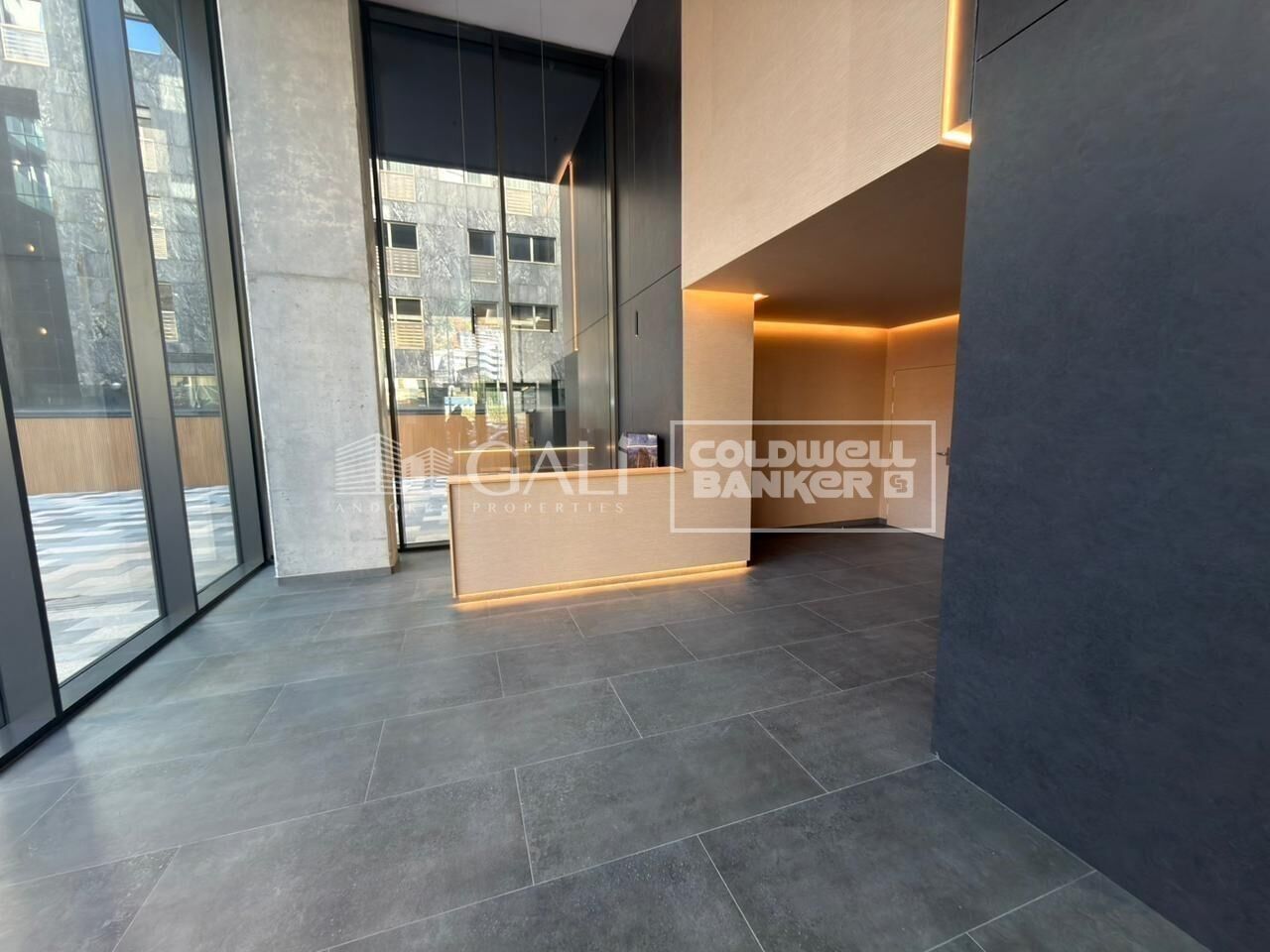 Ofiss Principado De Andorra (Ninguna Poblacion Tiene C.P.), Lleida, Spānijā 94 m2 Nr. 160520