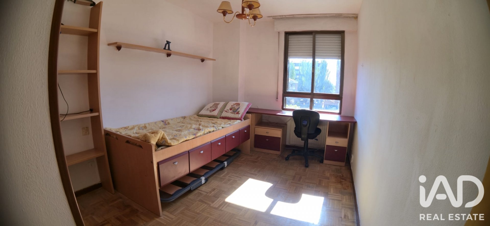 Apartment à Aranda de Duero, Burgos, Espagne 4 chambres, 129 m2 No. 187598