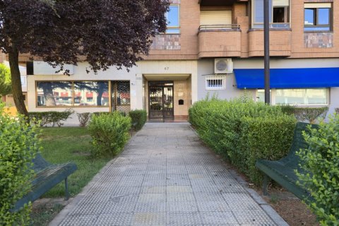 Huoneisto Aranda de Duero, Burgos, Espanja 4 makuuhuonetta, 129 m2 No. 187598