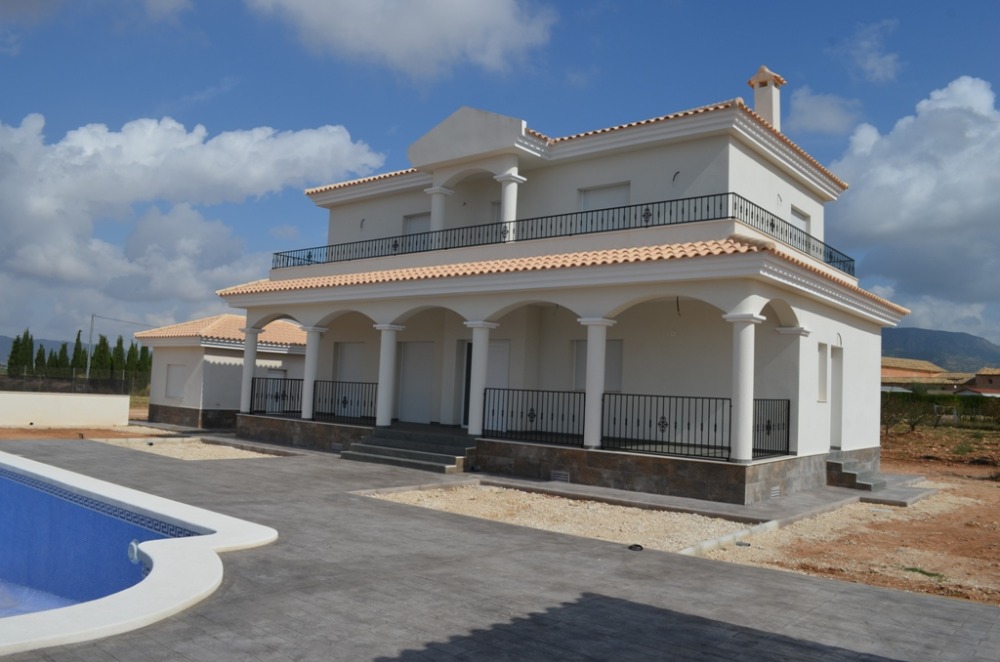 Villa in Pinoso, Alicante, Spain 4 bedrooms, 195 sq.m. No. 81030
