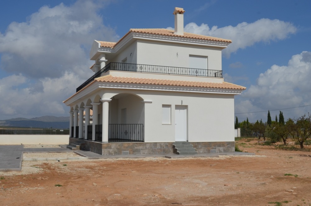Villa in Pinoso, Alicante, Spain 4 bedrooms, 195 sq.m. No. 81030
