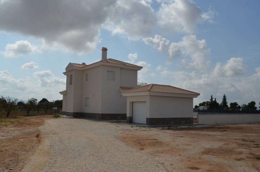 Villa in Pinoso, Alicante, Spain 4 bedrooms, 195 sq.m. No. 81030