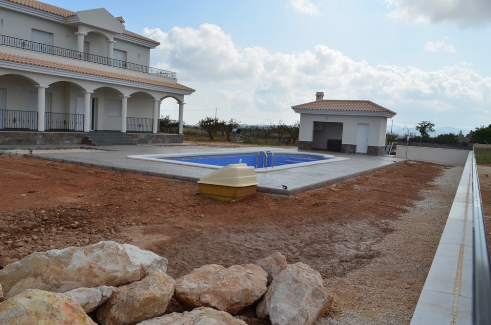 Villa in Pinoso, Alicante, Spain 4 bedrooms, 195 sq.m. No. 81030