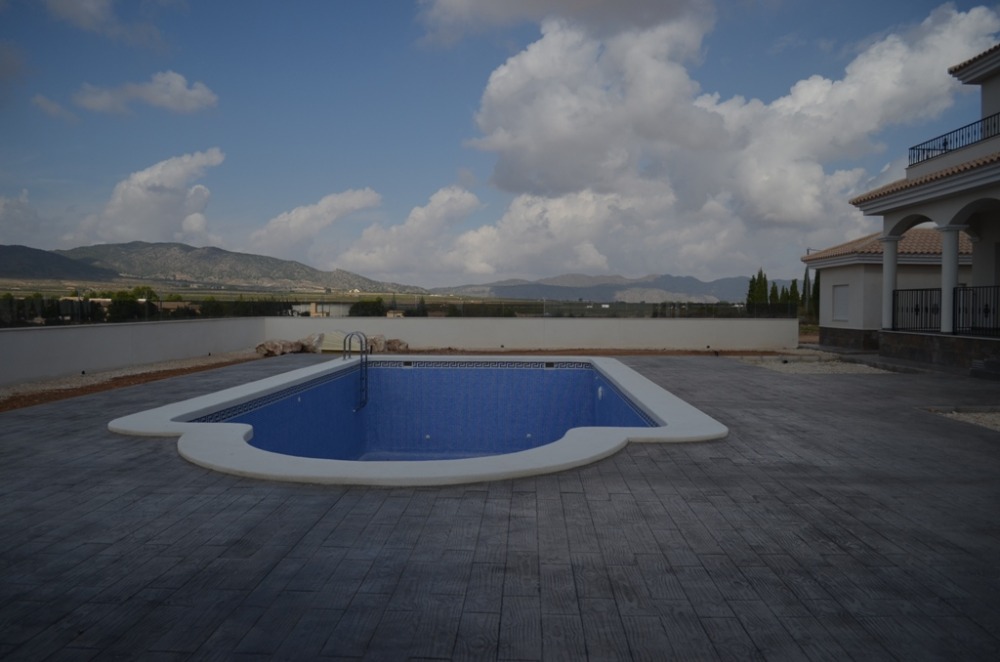 Villa in Pinoso, Alicante, Spain 4 bedrooms, 195 sq.m. No. 81030