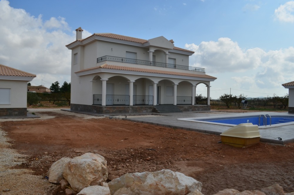 Villa in Pinoso, Alicante, Spain 4 bedrooms, 195 sq.m. No. 81030