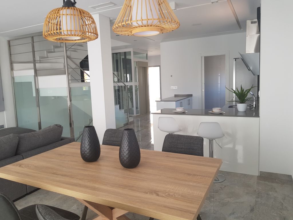 Villa in Villamartin, Alicante, Spain 4 bedrooms, 293 sq.m. No. 81035