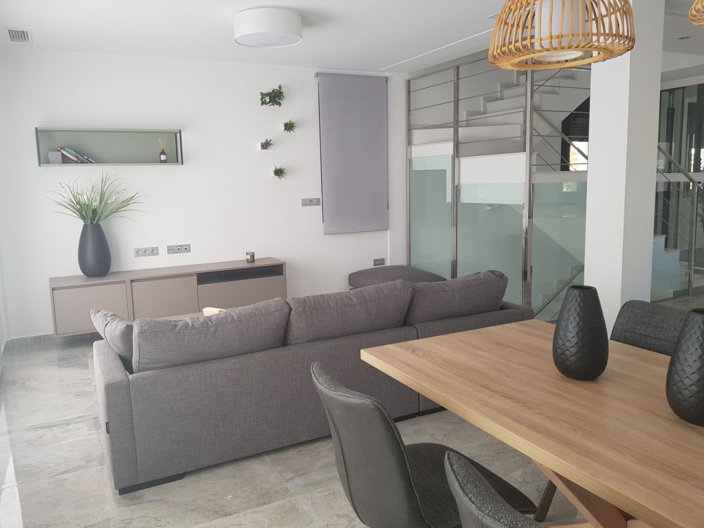 Villa in Villamartin, Alicante, Spain 4 bedrooms, 293 sq.m. No. 81035