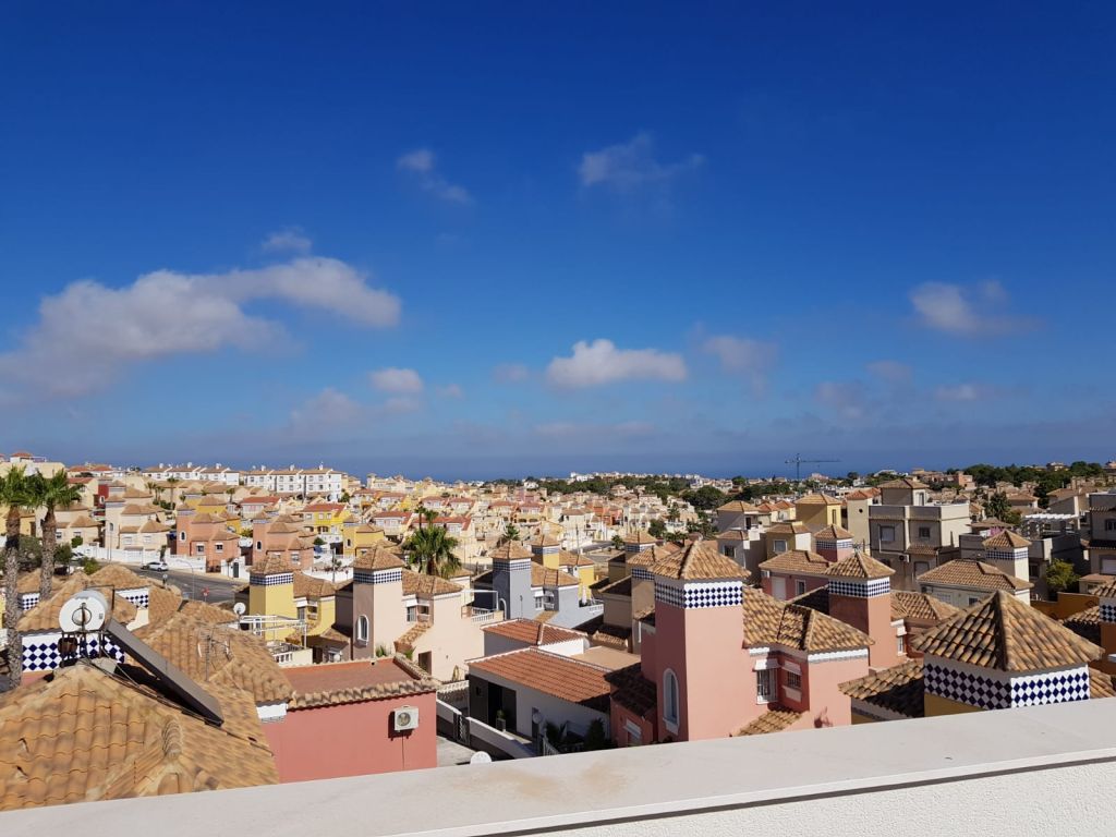 Villa in Villamartin, Alicante, Spain 4 bedrooms, 293 sq.m. No. 81035