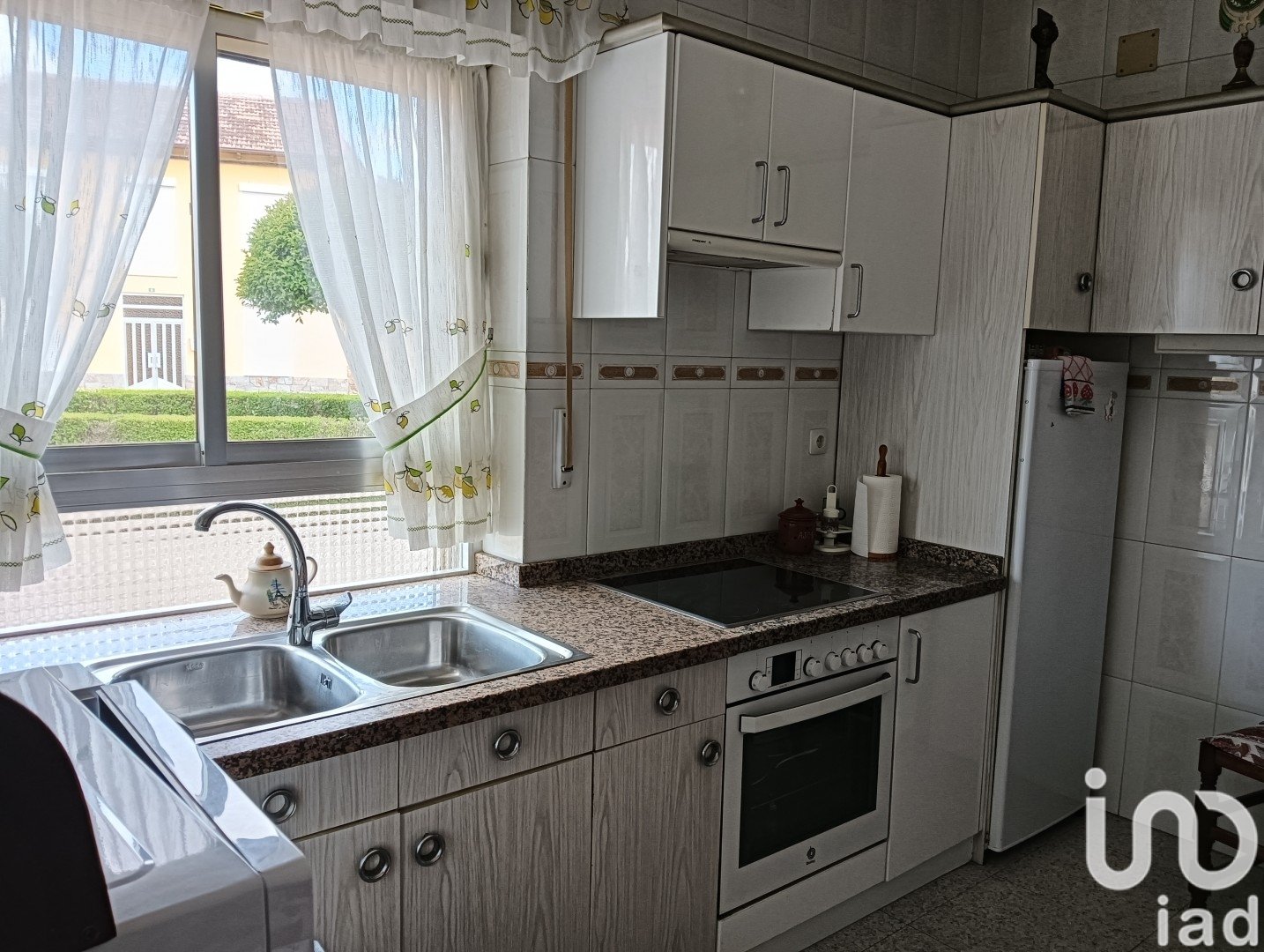 Сasa en Villamontan De La Valduerna, León, España 4 dormitorios, 208 m2 No. 186150
