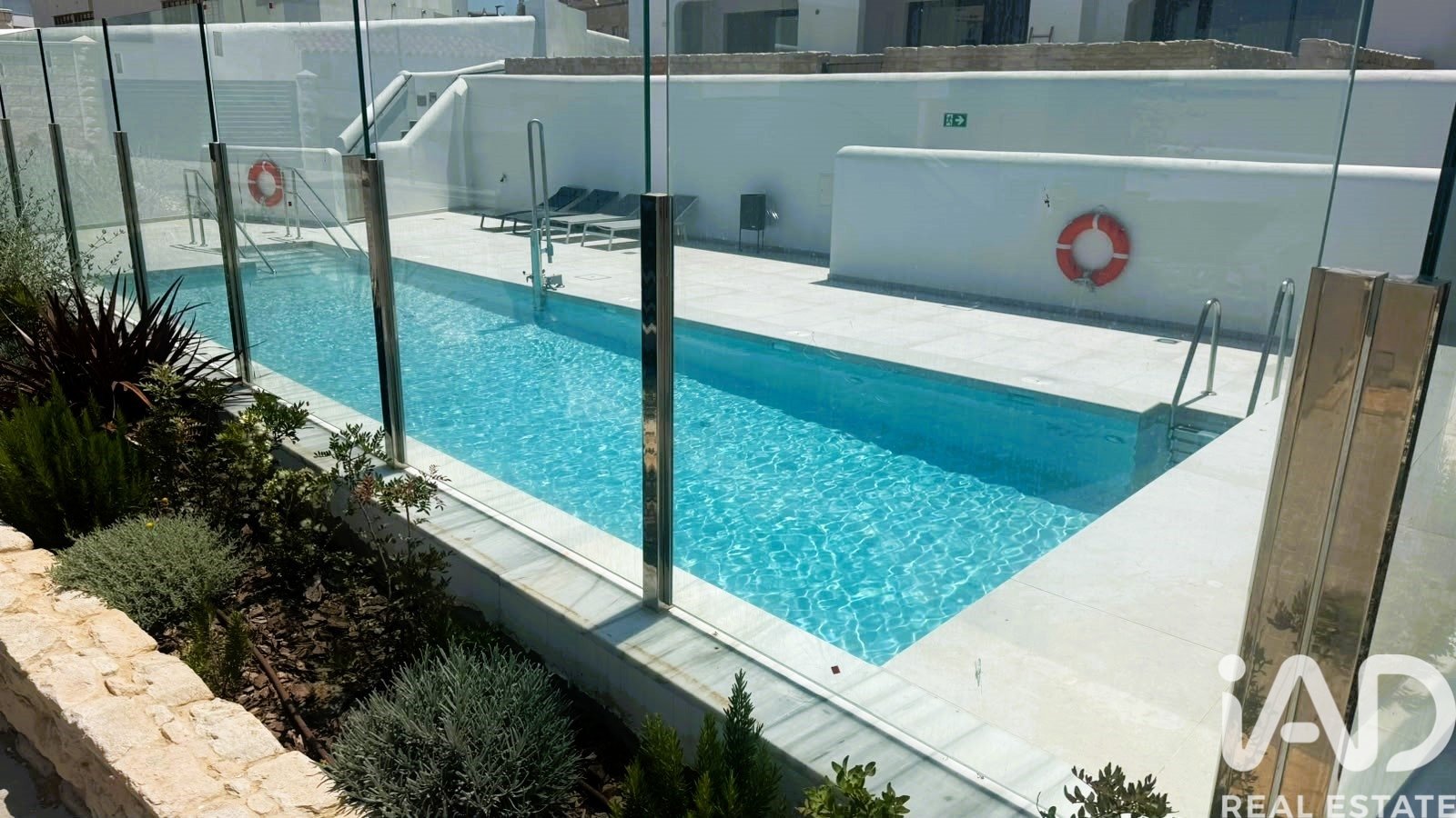 Commercial property à Tarifa, Cadiz, Espagne 70 m2 No. 188382