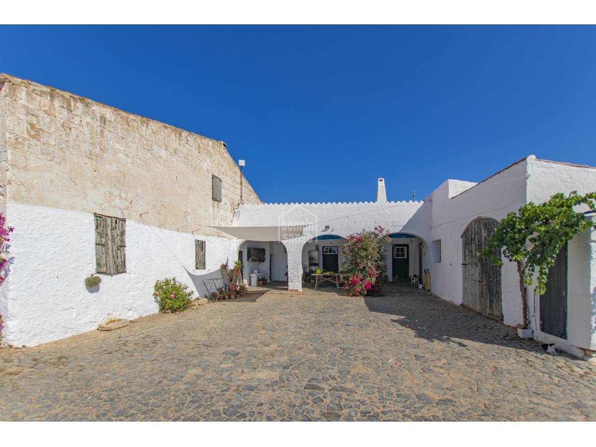 Сasa en Ciutadella De Menorca, Menorca, España 3 dormitorios, 629 m2 No. 110989