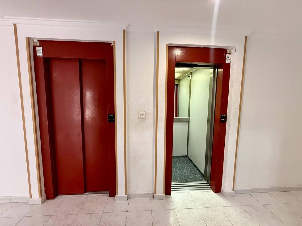 Appartamento a Torrevieja, Alicante, Spagna 1 camera da letto, 48 mq. N° 182940