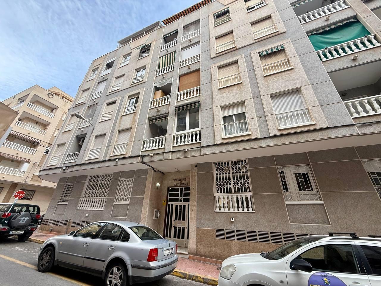 Appartamento a Torrevieja, Alicante, Spagna 1 camera da letto, 48 mq. N° 182940