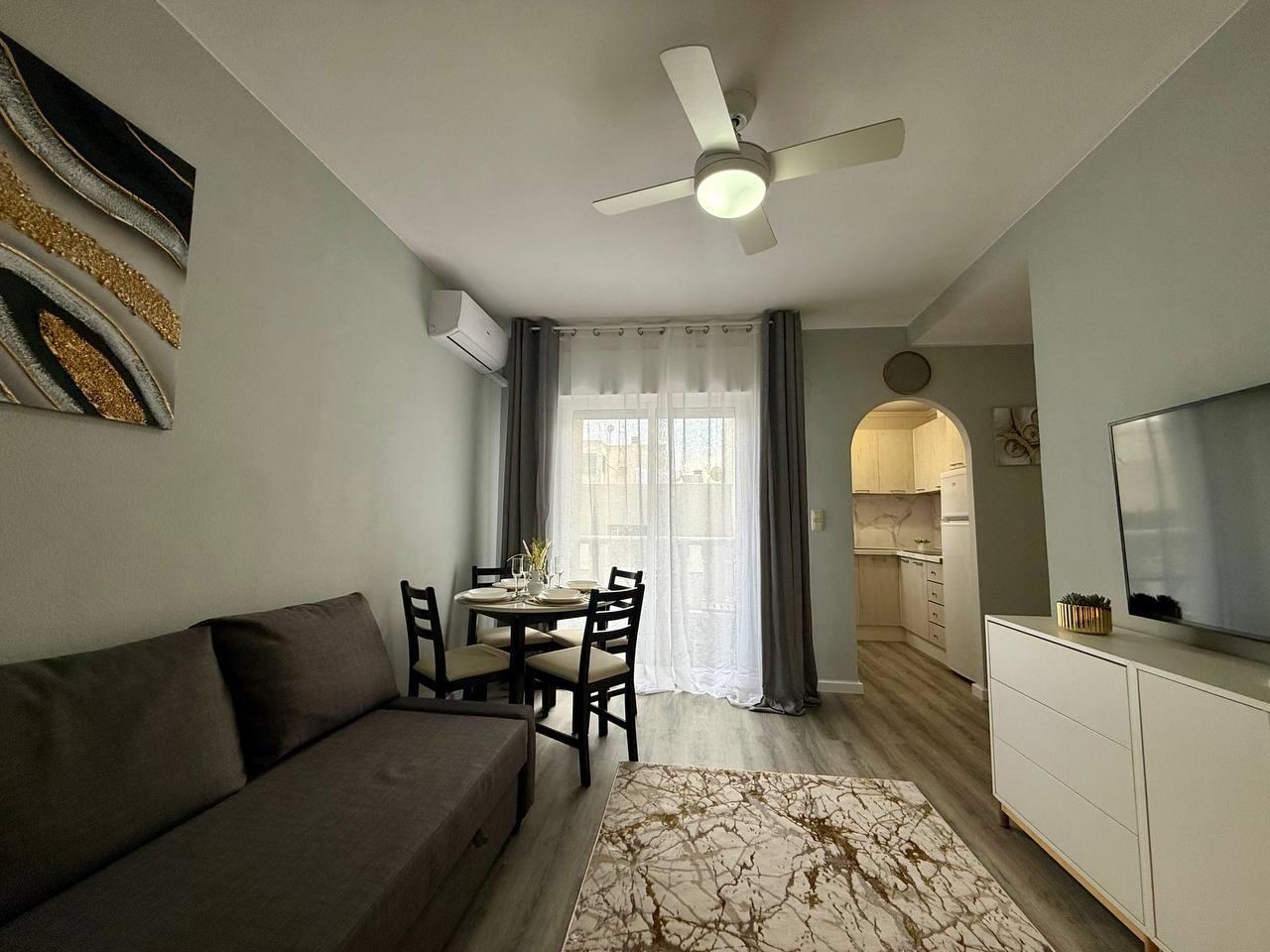 Appartamento a Torrevieja, Alicante, Spagna 1 camera da letto, 48 mq. N° 182940