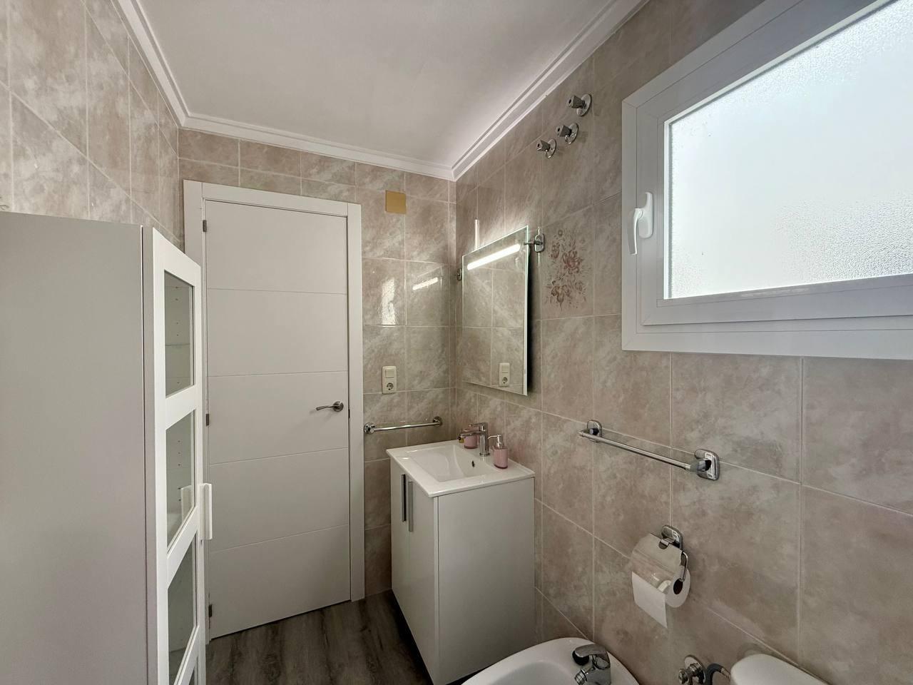 Appartamento a Torrevieja, Alicante, Spagna 1 camera da letto, 48 mq. N° 182940