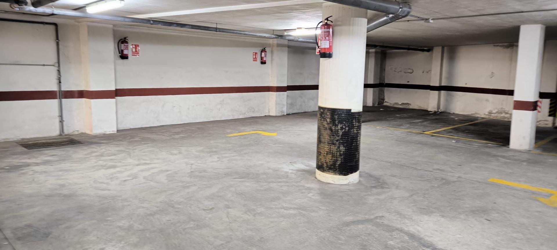 Parking in Torrevieja, Alicante, Spain No. 182943