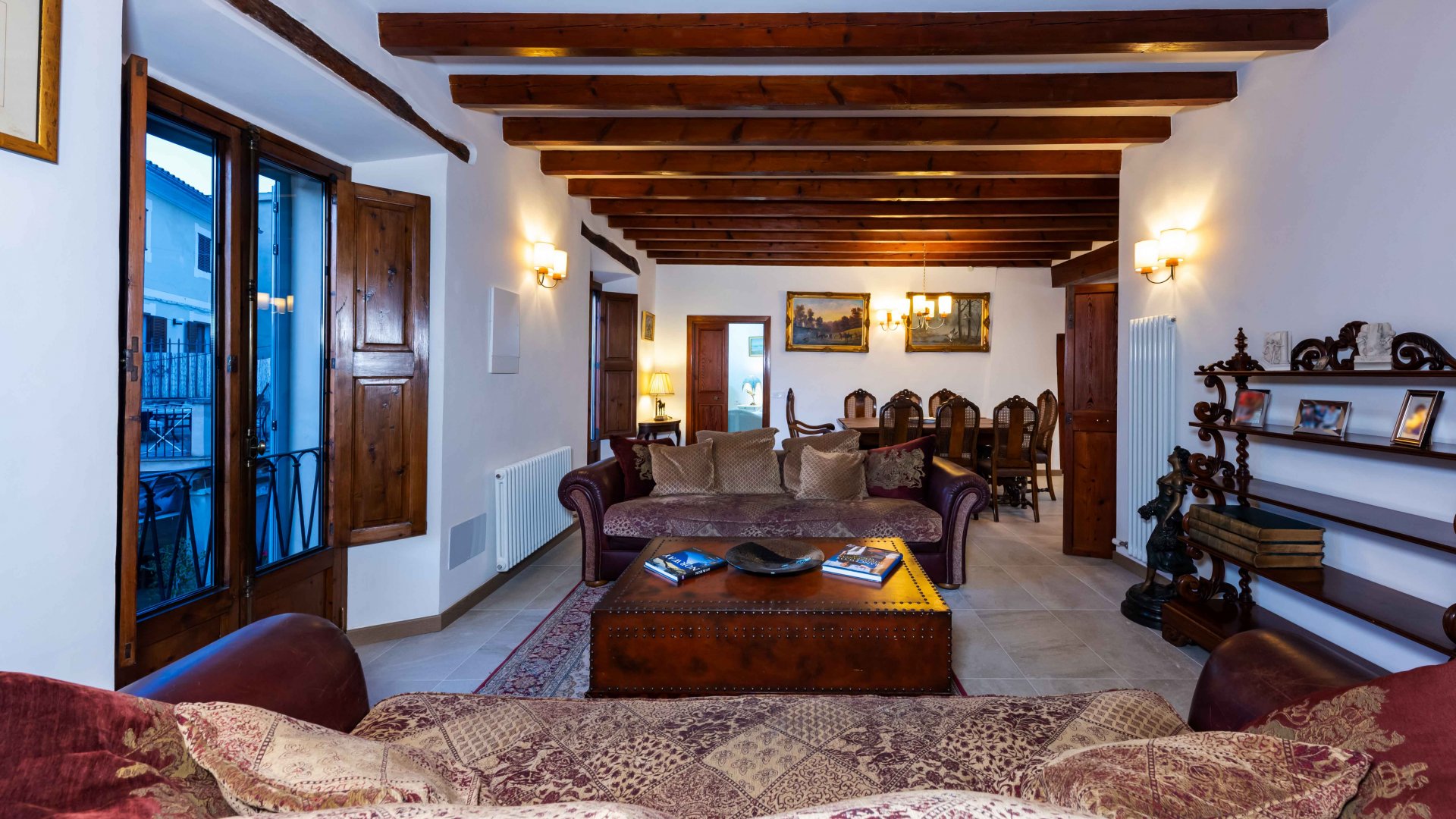 Kaupunkipientalo Calvia, Mallorca, Espanja 4 makuuhuonetta, 400 m2 No. 98002