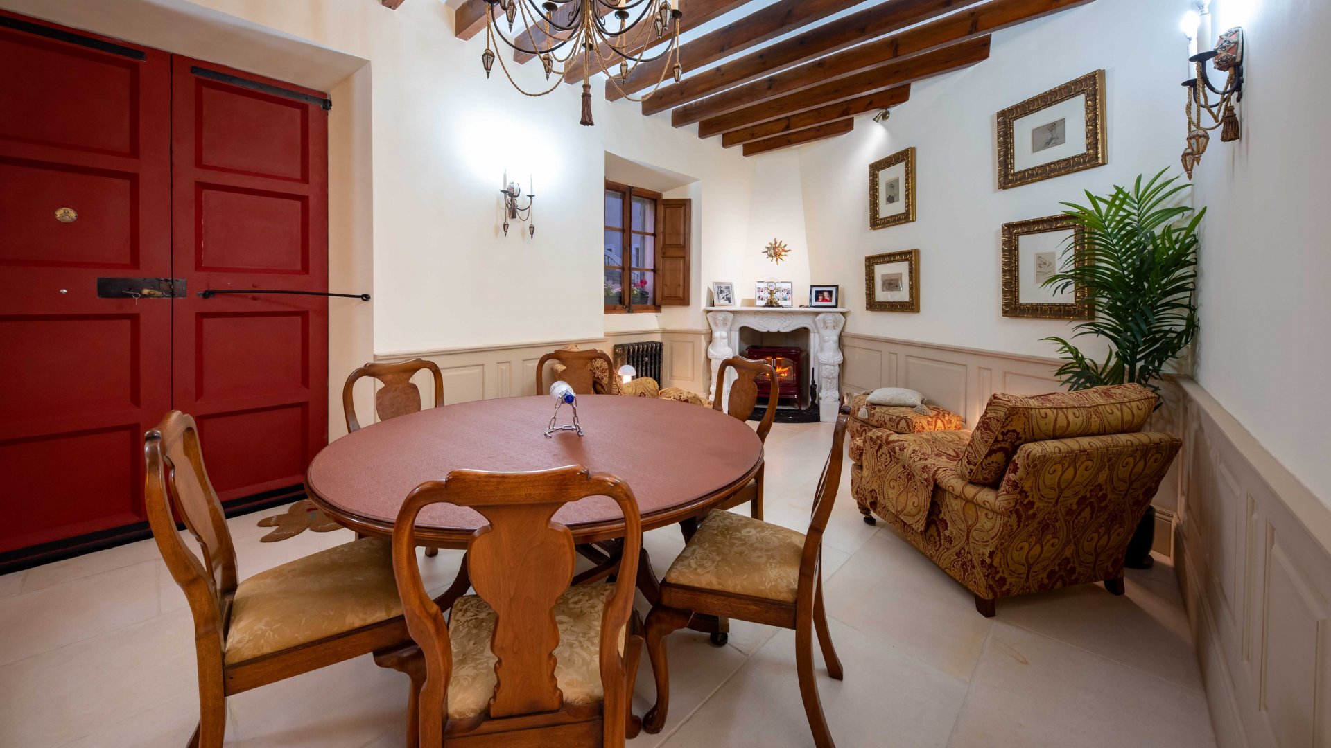 Kaupunkipientalo Calvia, Mallorca, Espanja 4 makuuhuonetta, 400 m2 No. 98002