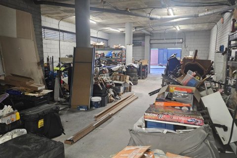 Retail store in Santa Perpetua De Mogoda, Barcelona, Spain 1 bedroom, 114 sq.m. No. 186239