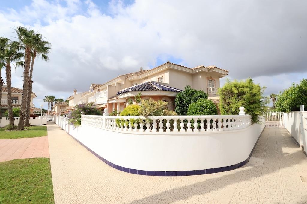 Townhouse in Alicante, Spanien 3 Schlafzimmer, 139 m2 Nr. 189926