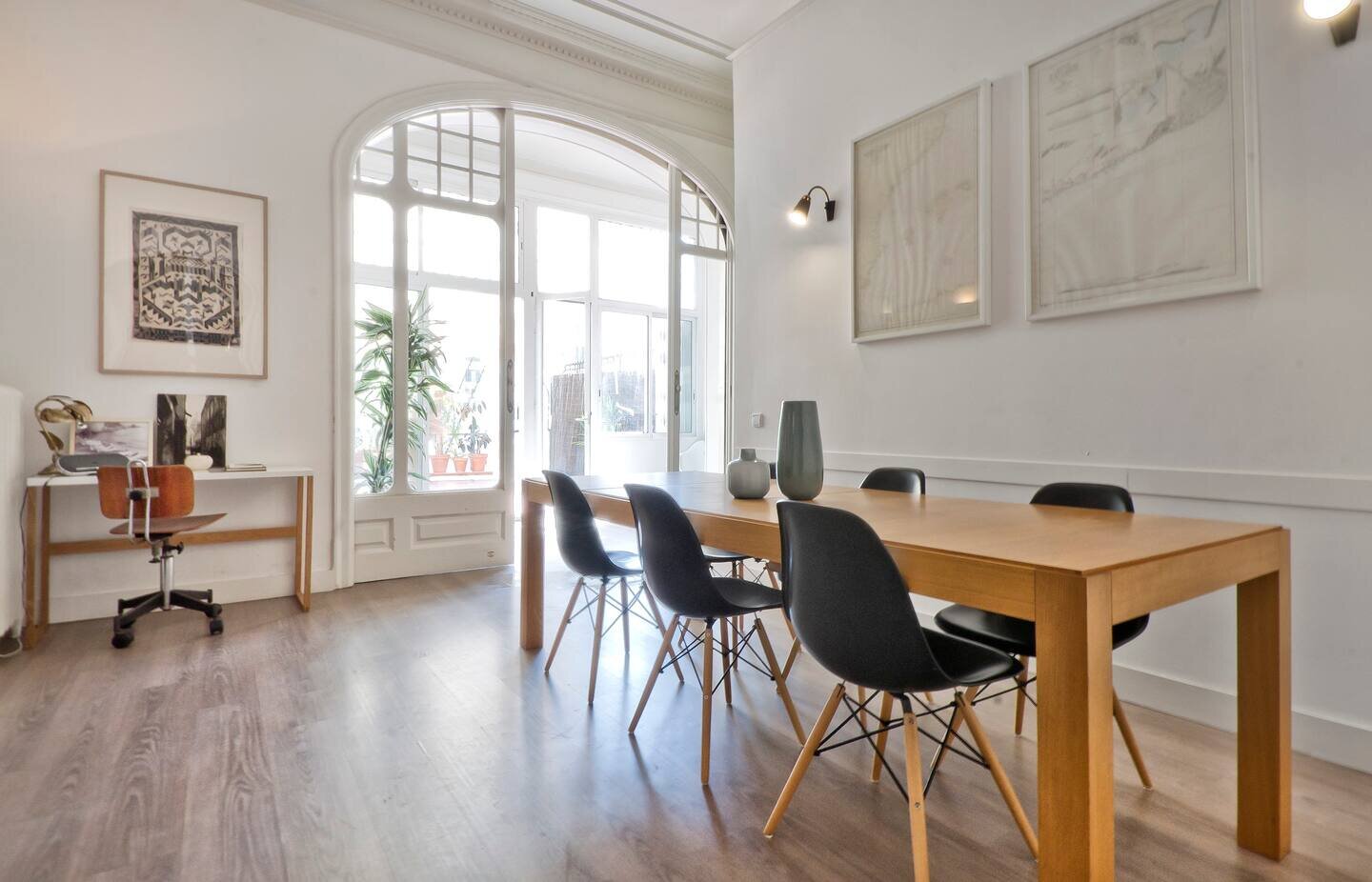 Apartment à Barcelona, Espagne 4 chambres,  No. 141133