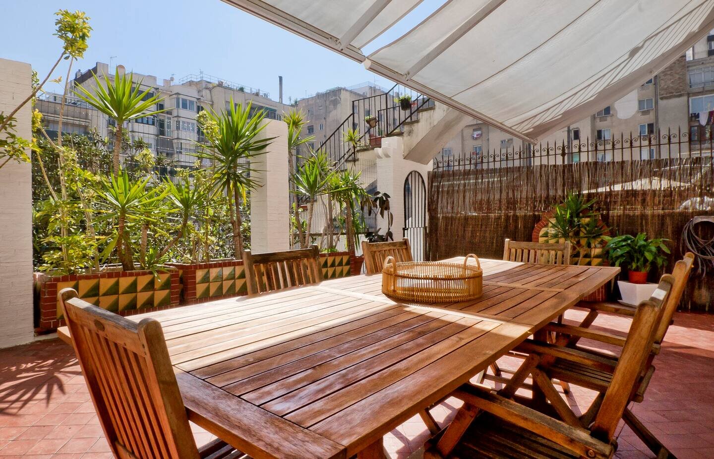 Apartment à Barcelona, Espagne 4 chambres,  No. 141133
